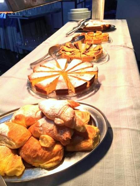Hotel Atmosfere Beach Cesena Bagian luar foto