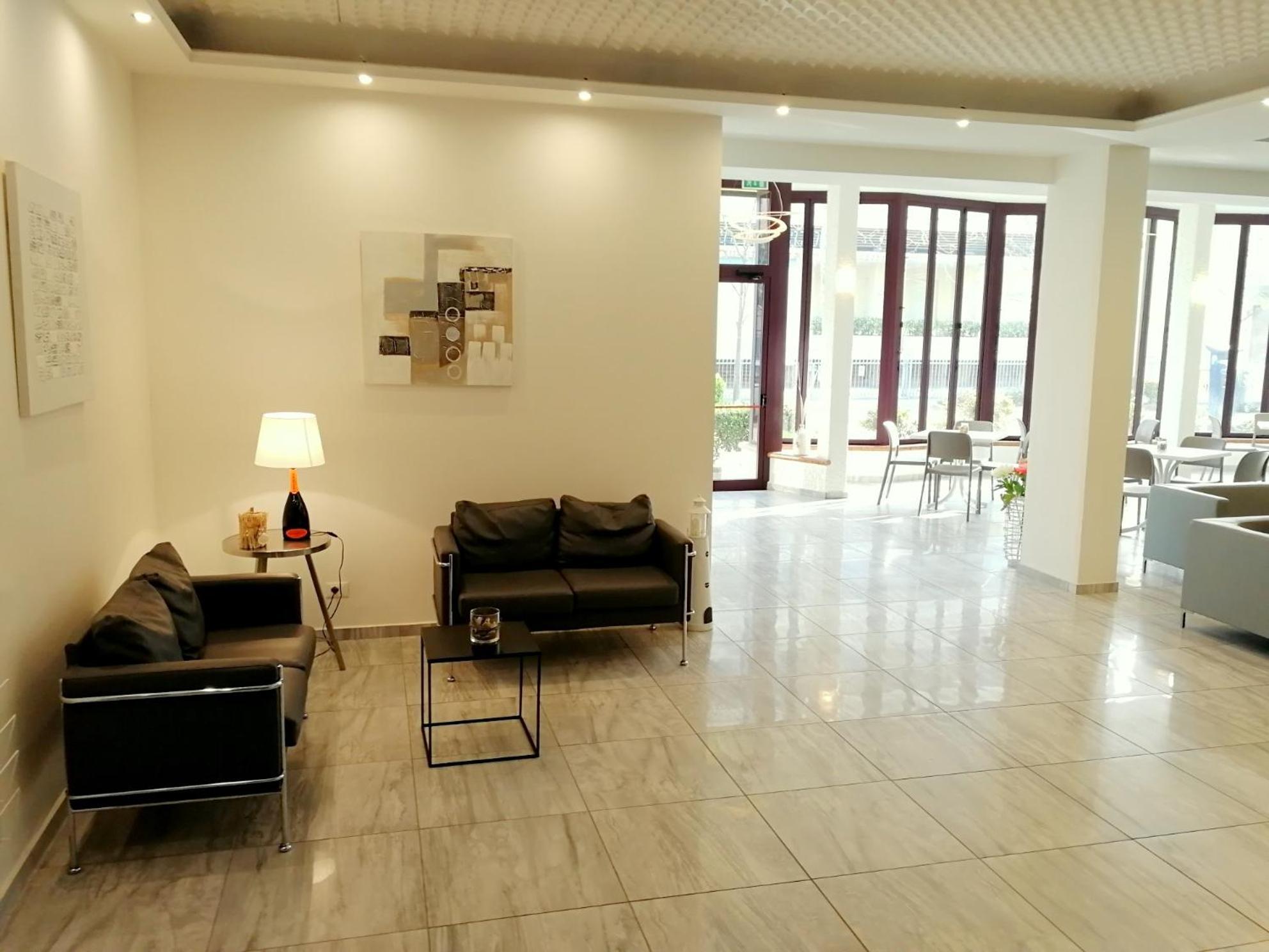 Hotel Atmosfere Beach Cesena Bagian luar foto